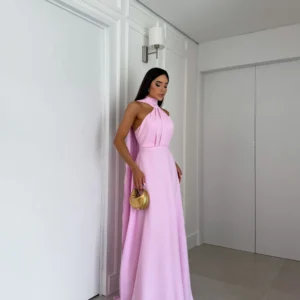 Vestido de festa longo, em crepe de seda, frente única, costa todo em detalhes de botão,modelagem fluída e faixa removível
